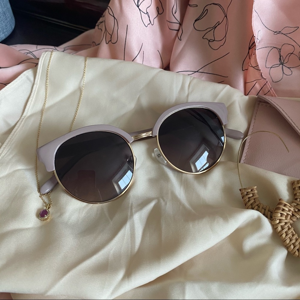 Old Navy Mauve Framed Sunglasses